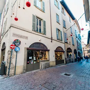 https://sweet-old-town.it-lombardy.com