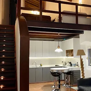 https://tuscany-loft-in-the-city.it-tuscanyhotel.com