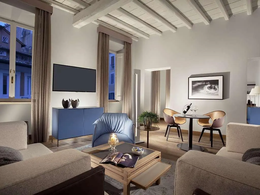 Palazzo Scanderbeg Roma 4*,  Itália