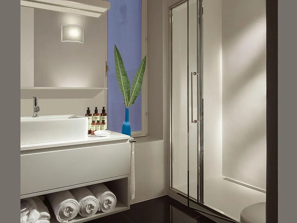 Palazzo Scanderbeg Roma 4*,